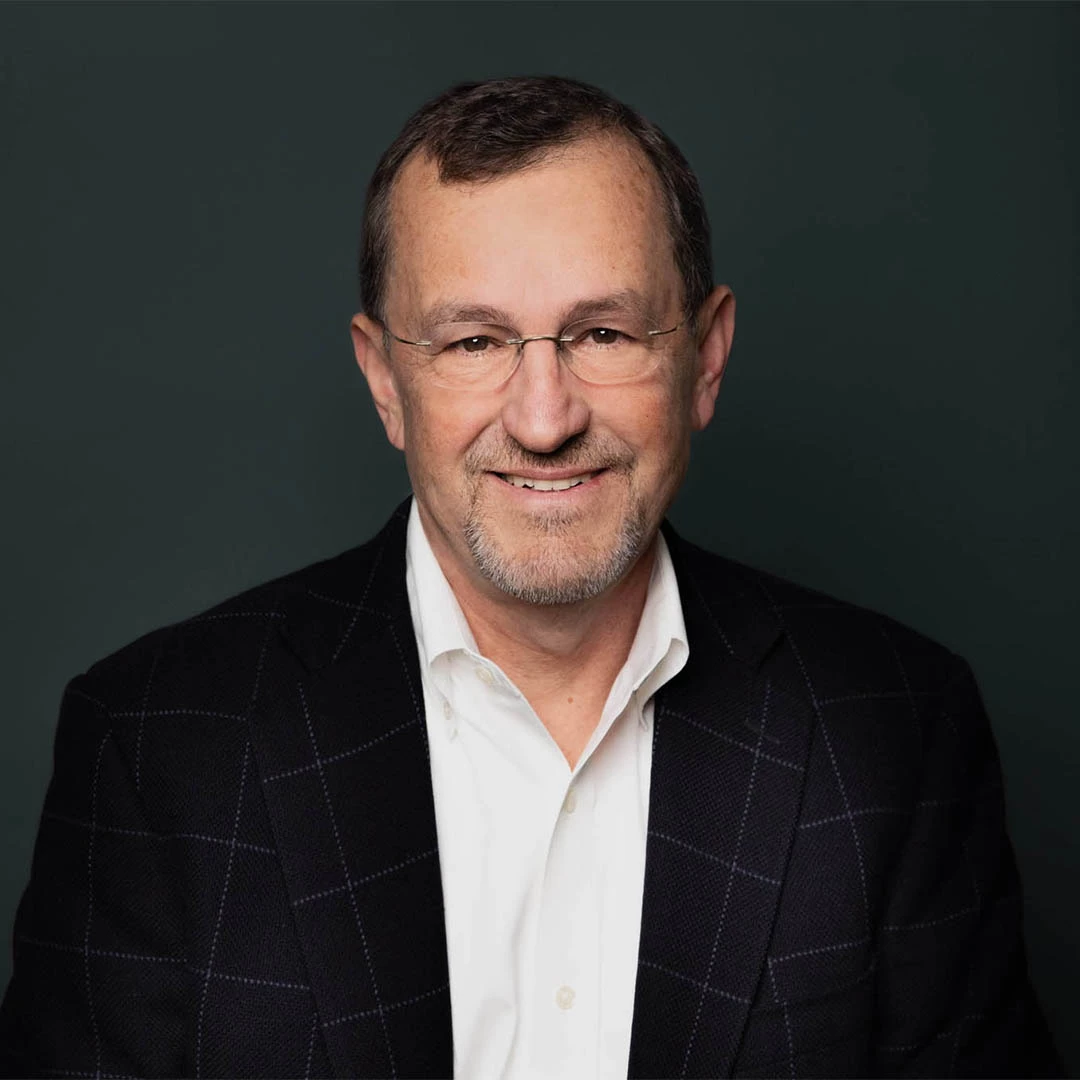 Nestor Turczan square headshot